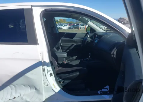 2015 Mitsubishi Outlander Sport Es from USA, damaged, VIN 4A4AP3AU1FE001391